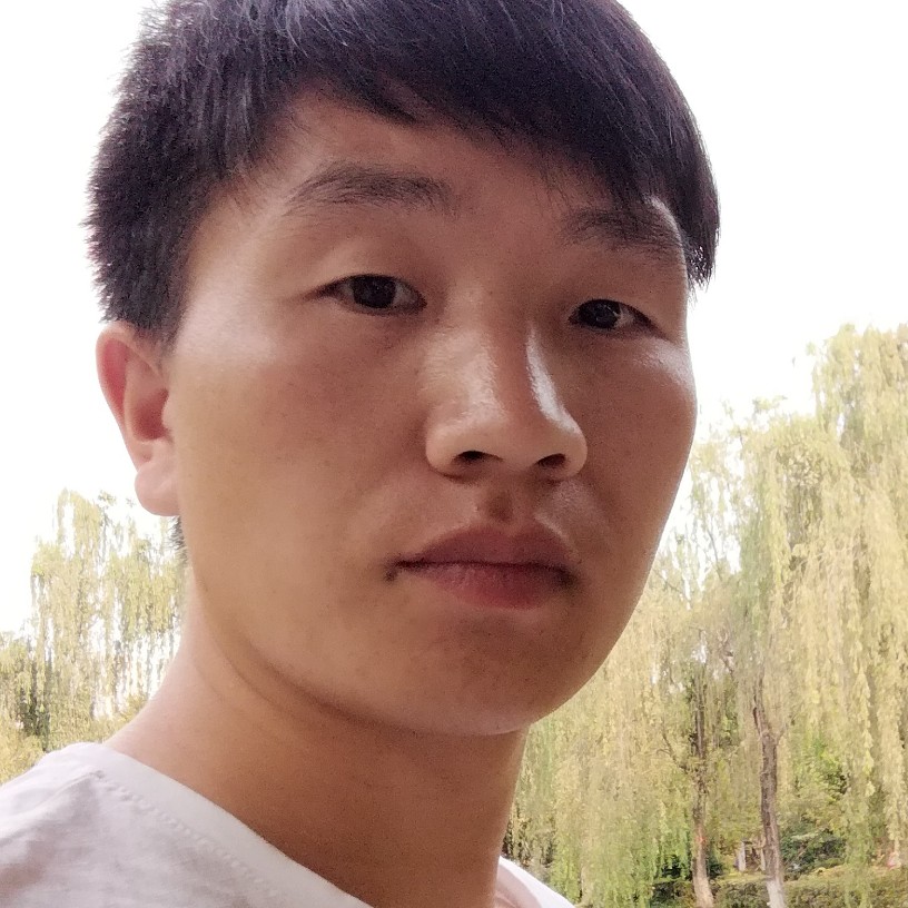 彪壮春媱的照片