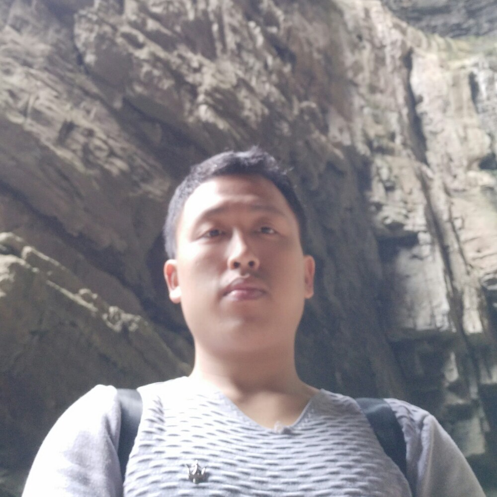 称心等待蝶衣的照片