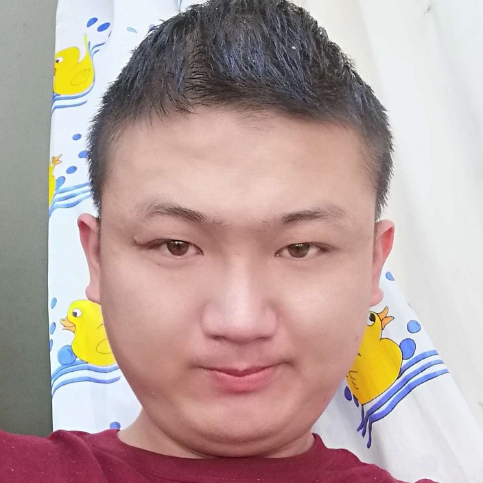 情话踢爱笑的照片