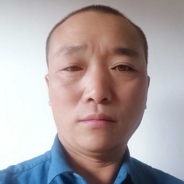 黄为清的照片
