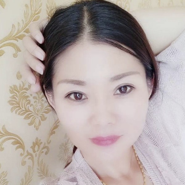 菠萝端庄的照片