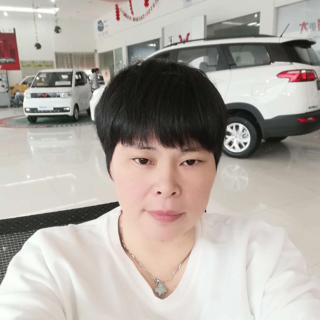 深秋梧桐的照片
