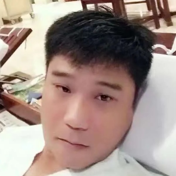 坦的照片