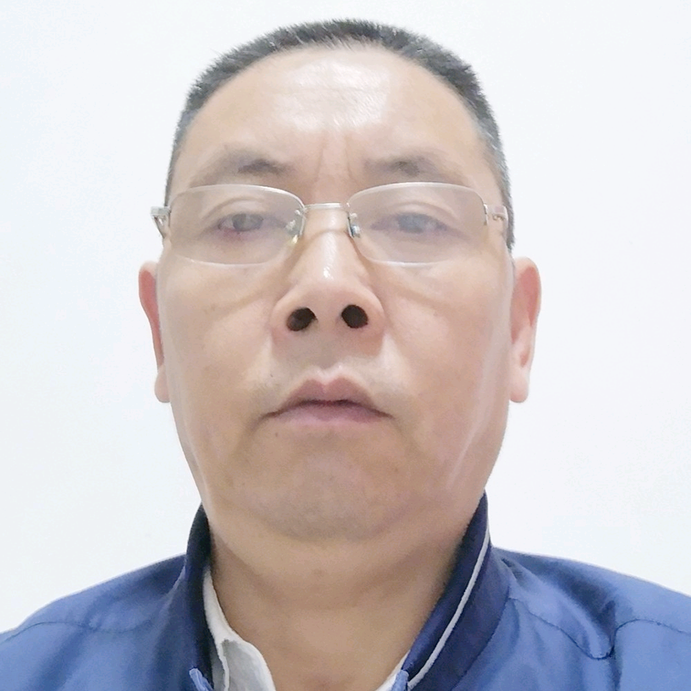 水影爱恋俊逸的照片