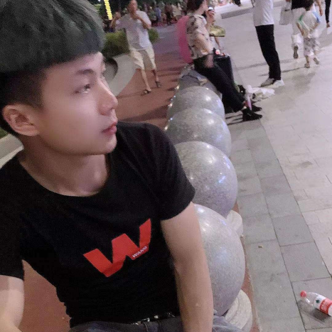 小彭宇小可耐的照片