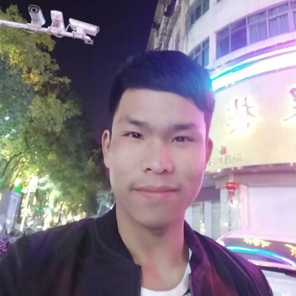 小蚂蚁泪了爱听歌的照片
