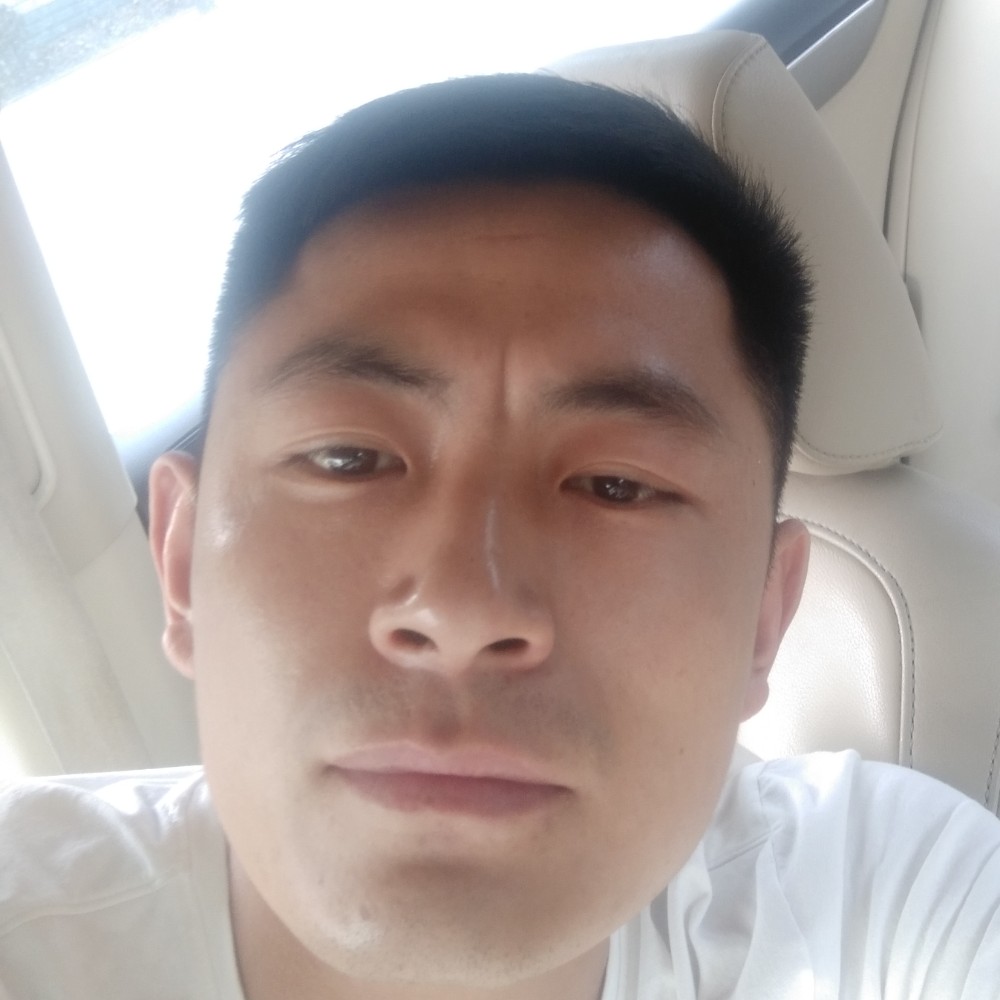 微凉深拥现实的照片