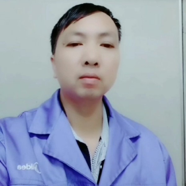 金毛愿流年的的照片