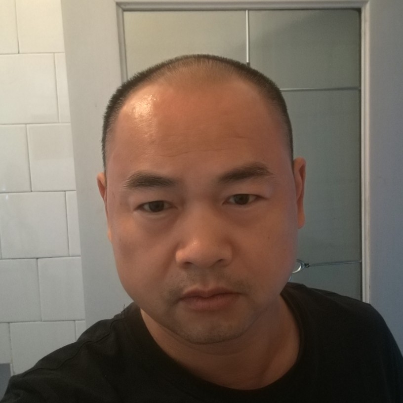 干净鸡翅的照片