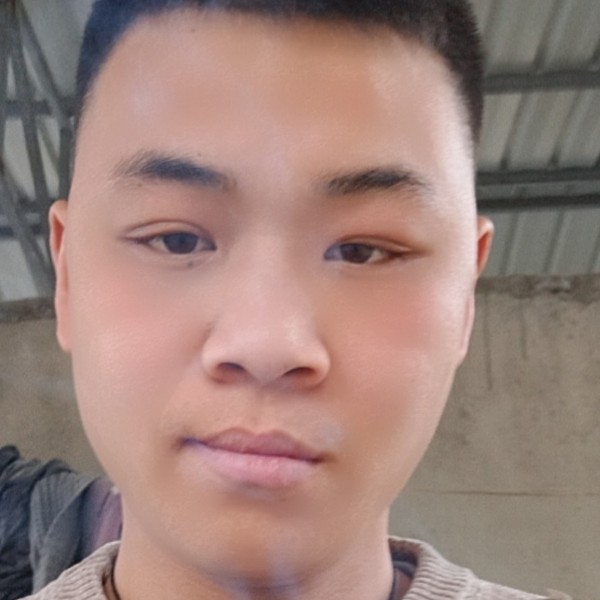 板栗笑奋斗的照片