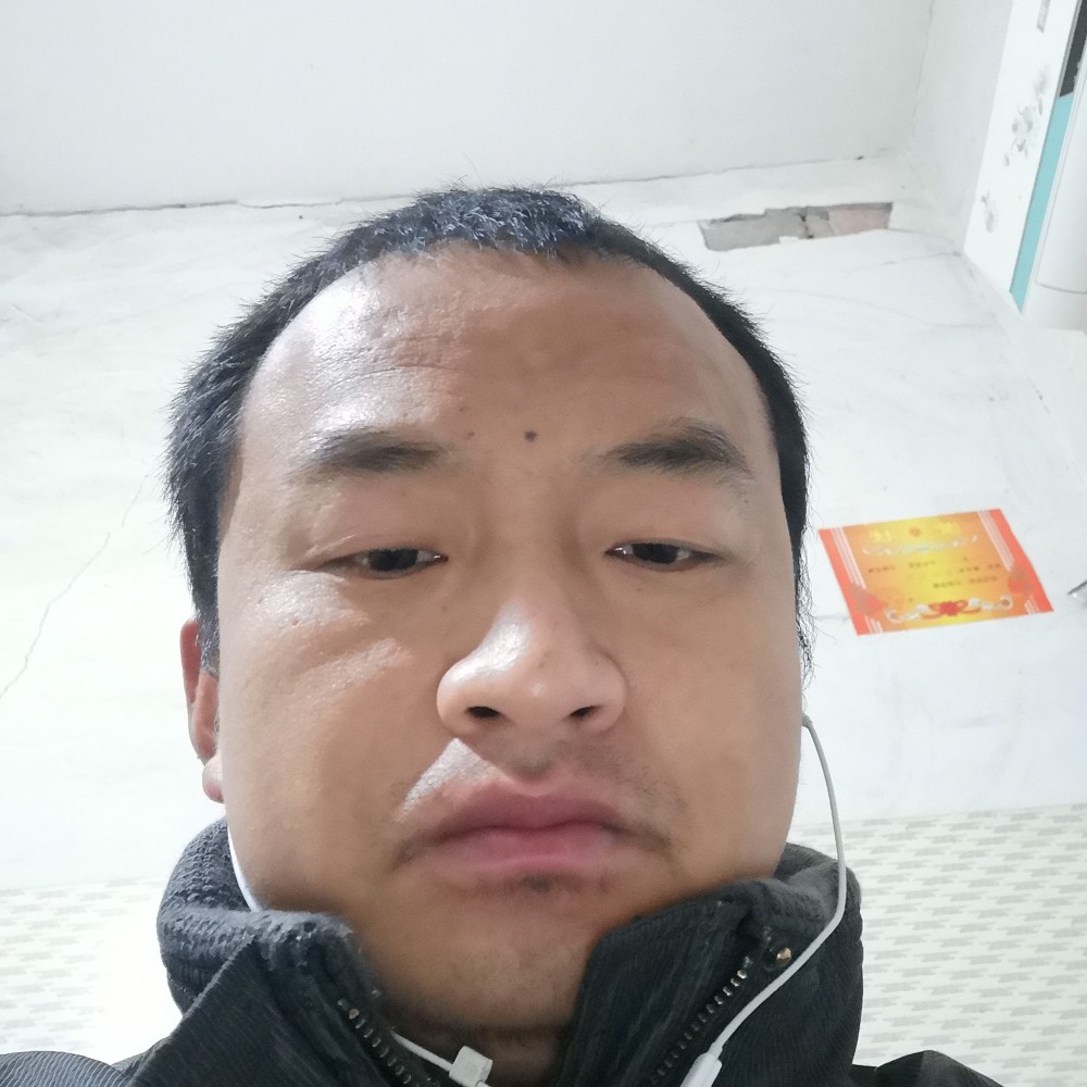 英勇泪了画板的照片