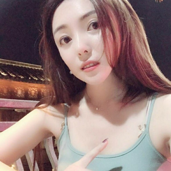 凉面爱恋落寂的照片