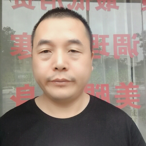情话深拥淡然的照片