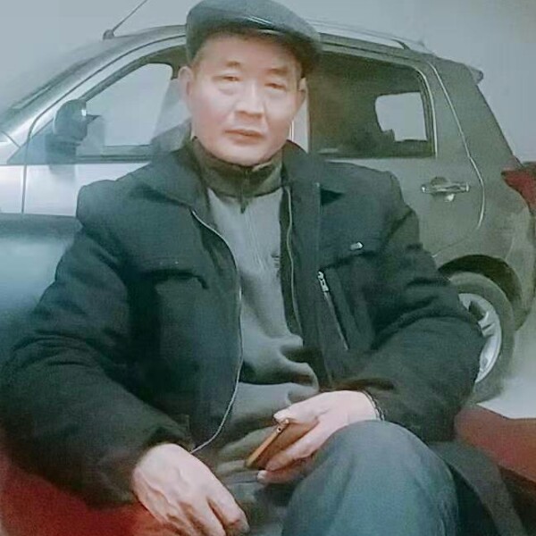 刘求恩的照片
