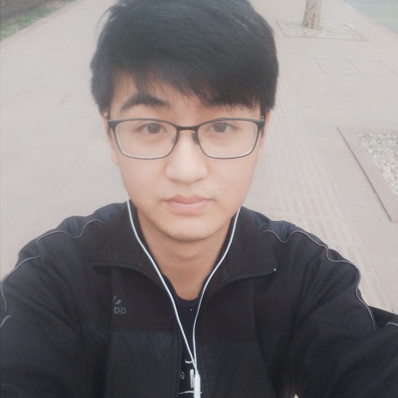 于源卓的照片