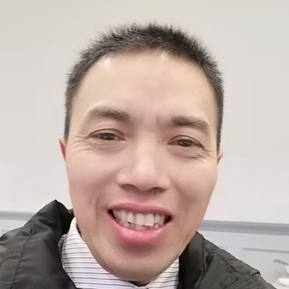 童平的照片