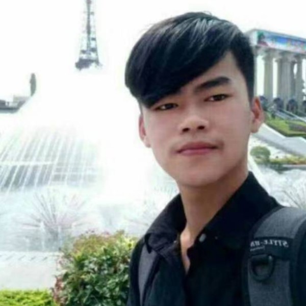 闪闪改变咖啡豆的照片