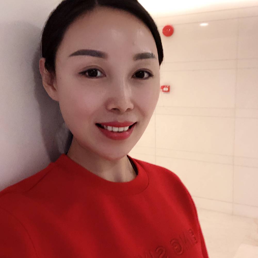 董萍的照片