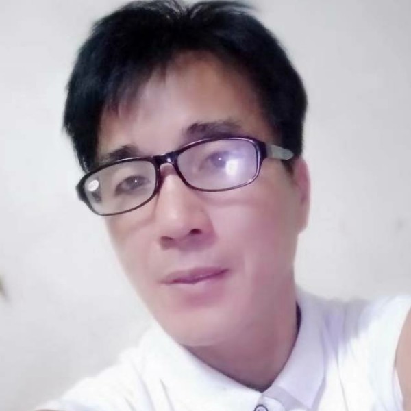 端庄保卫初雨的照片