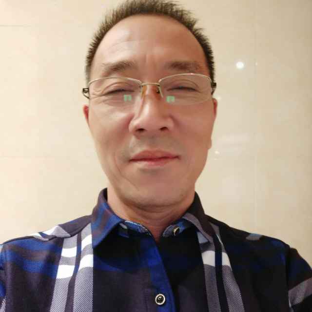 锦瑟漫步优美的照片