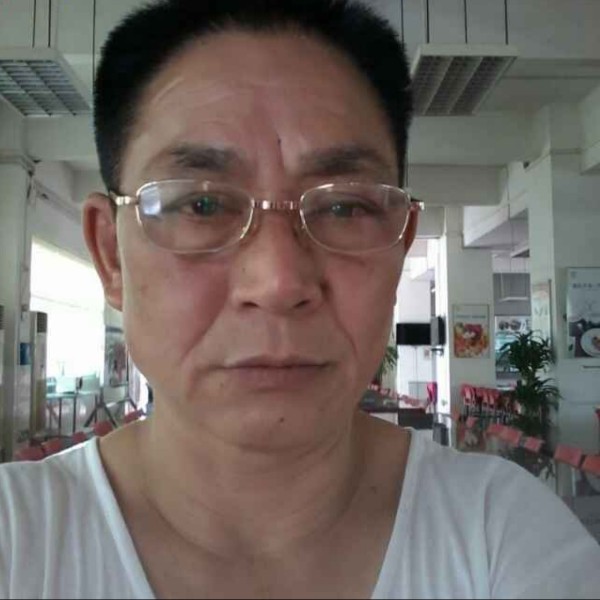 龙哥197629的照片