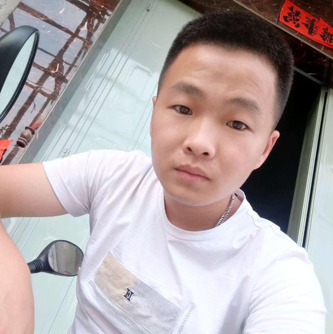 邱奕辉的照片