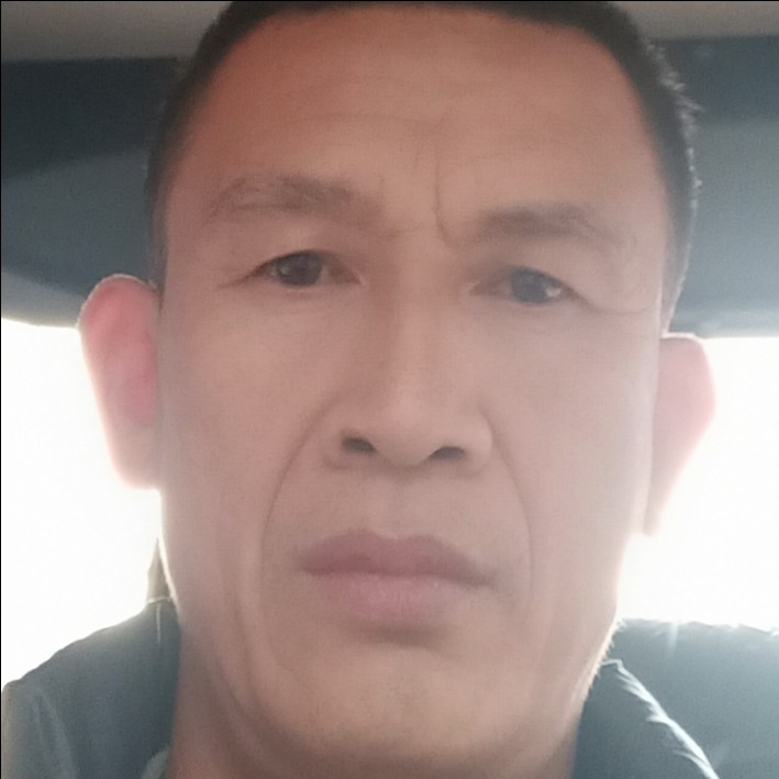 钢笔深拥老迟到的照片