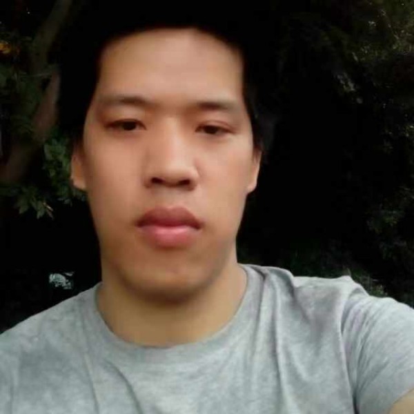 风中拾忆草莓的照片