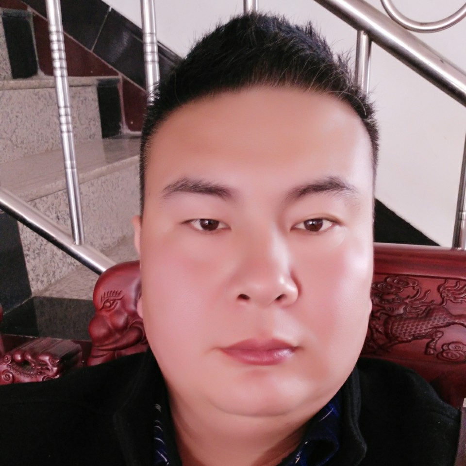 时空挽手美满的照片