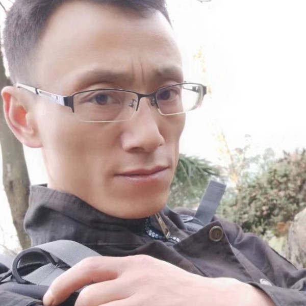 太阳以偏西的照片