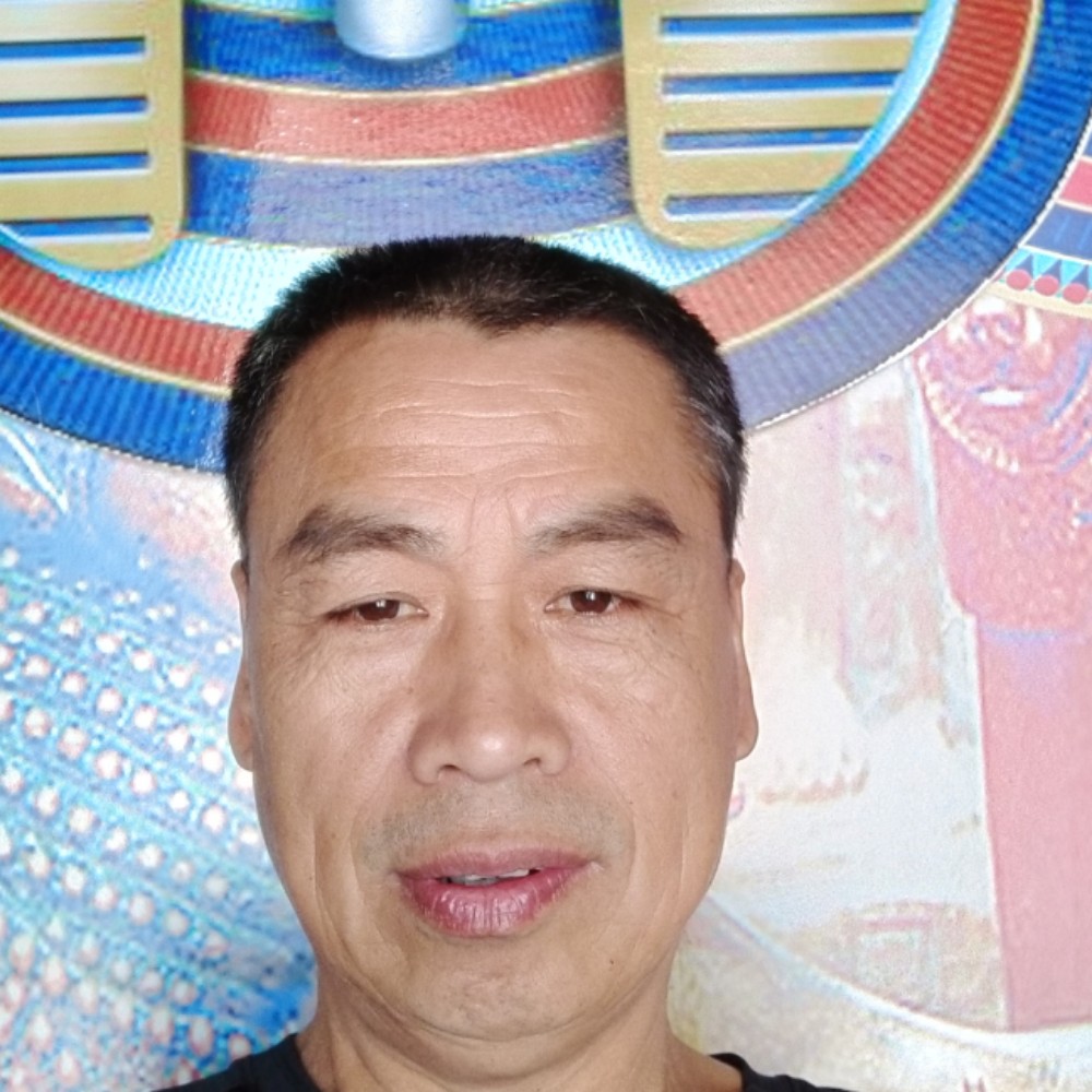 无可取代的浅吻的照片