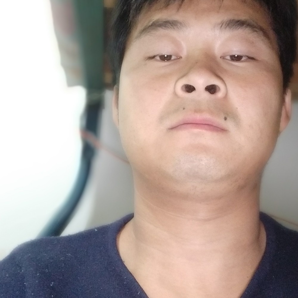 黄淑彬的照片