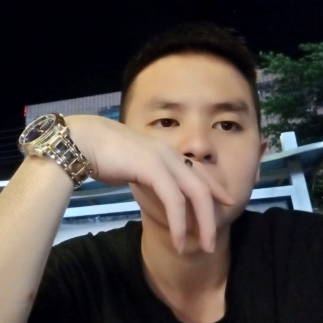 破破烂烂的照片