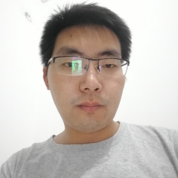 漠然踢睫毛的照片