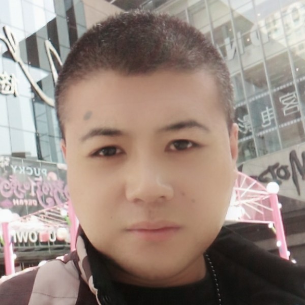 西安魏鹏的照片