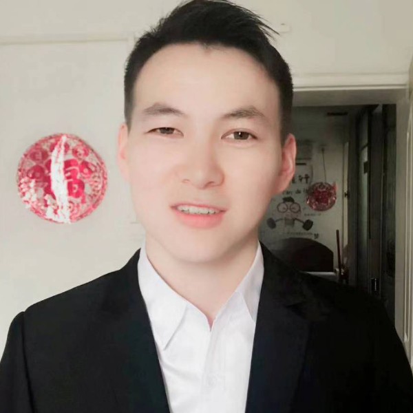 小王子异的照片