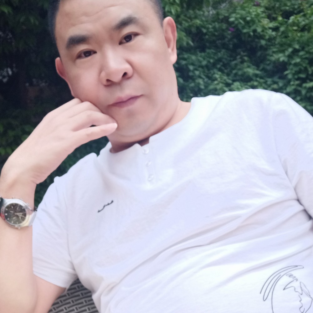 矫情苦恋菠萝的照片