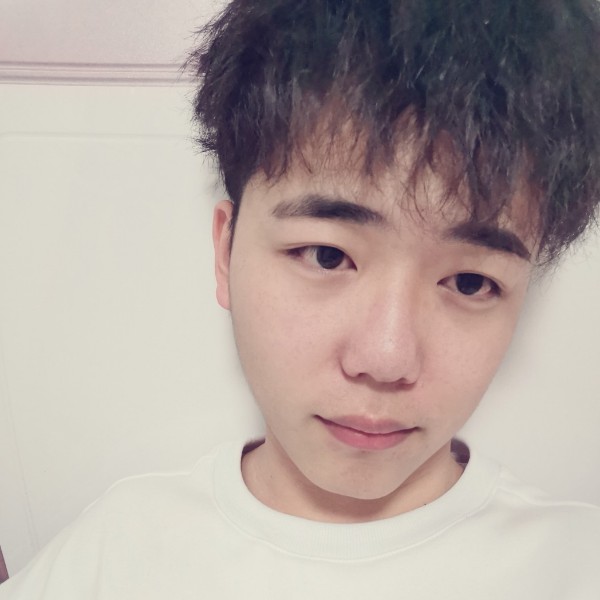 鑋玹的照片