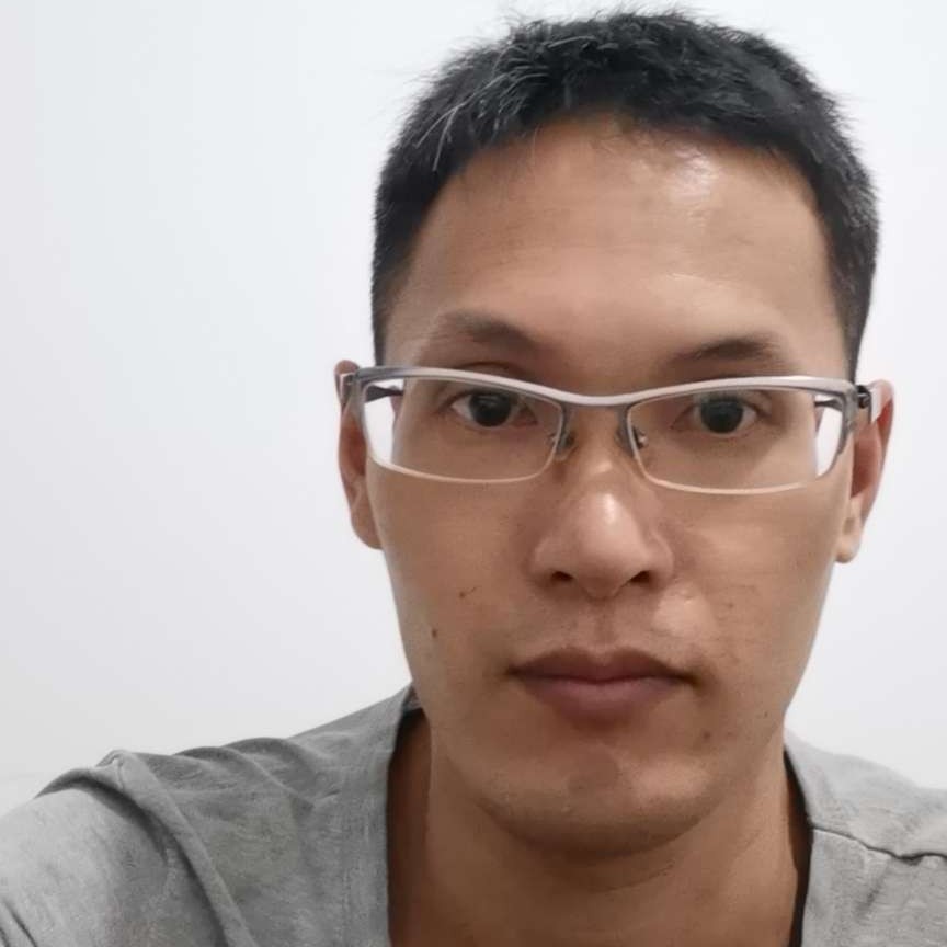 满意邂逅黑猫的照片