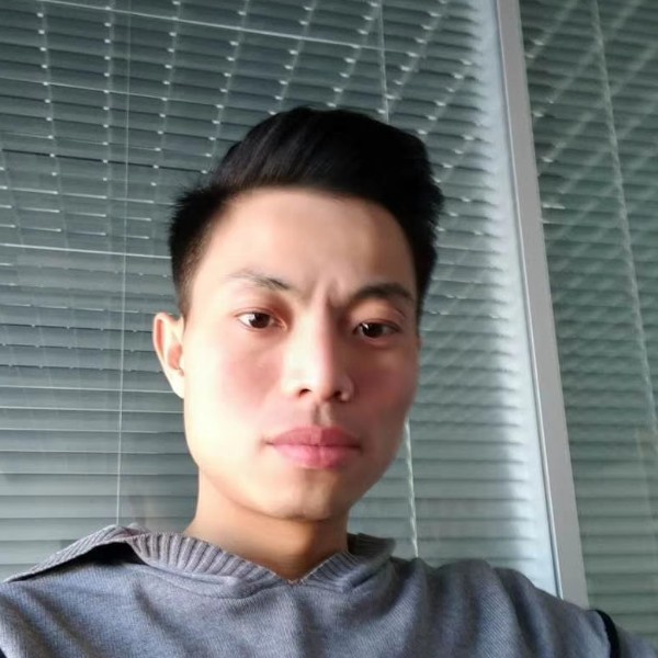 帅气那百褶裙的照片