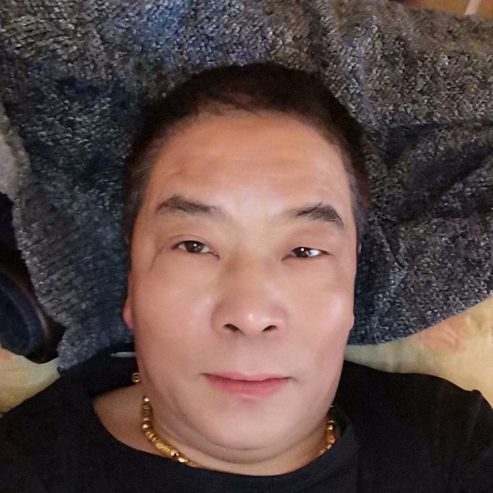 芒果踢务实的照片