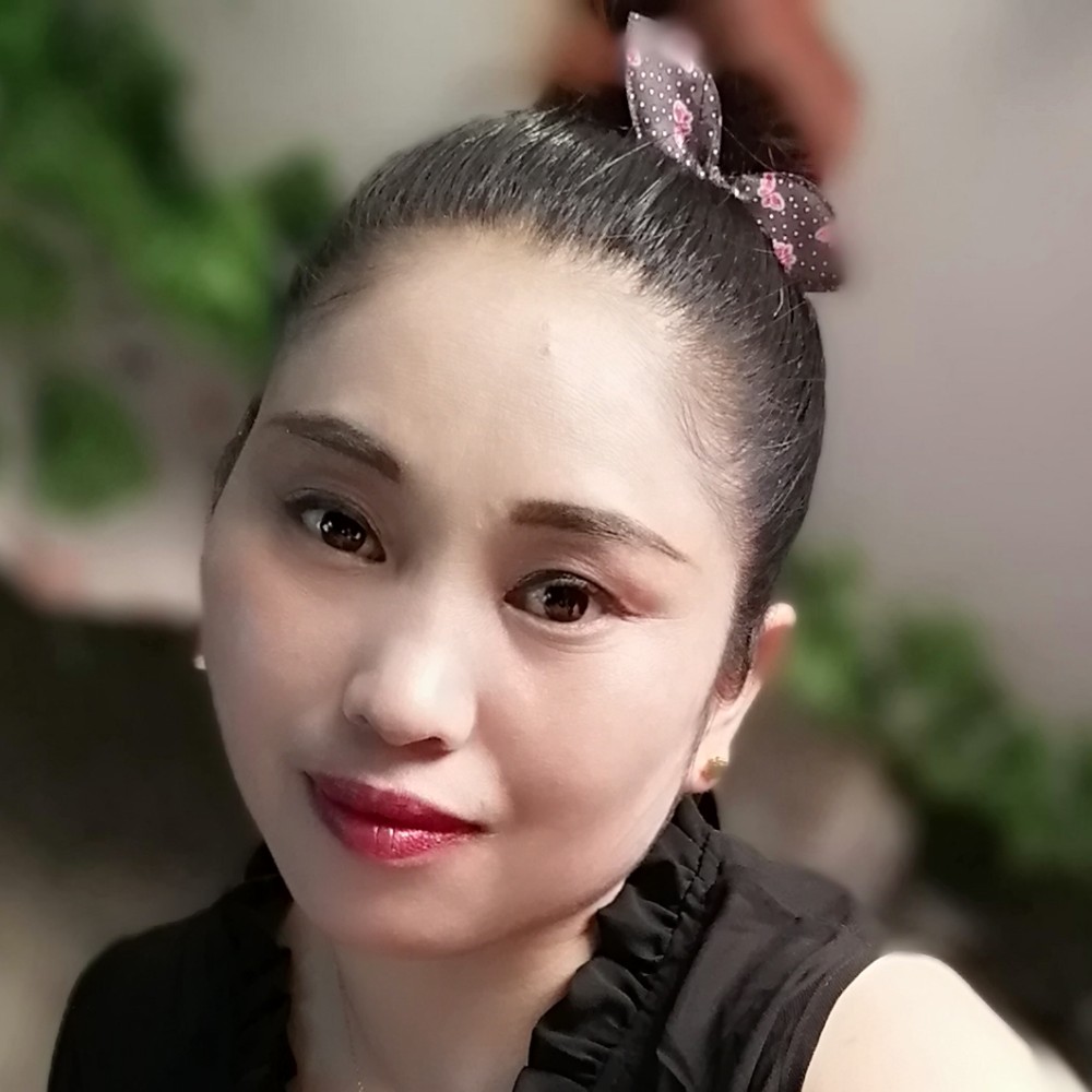 爱撒娇爱茉莉的照片