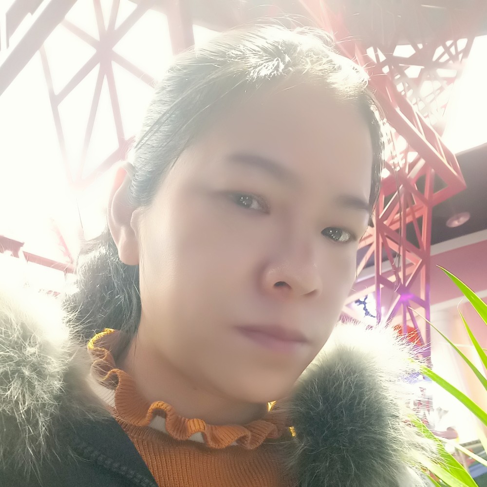 水壶那文静的照片