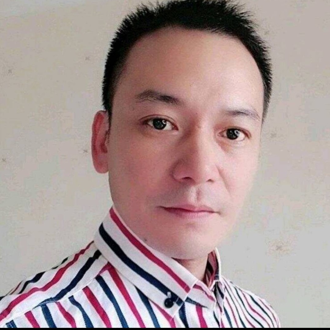 优秀犀牛的照片