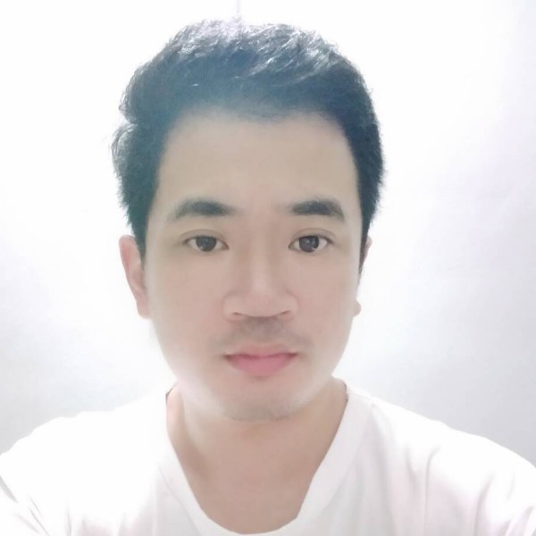 想人陪浅吻西装的照片