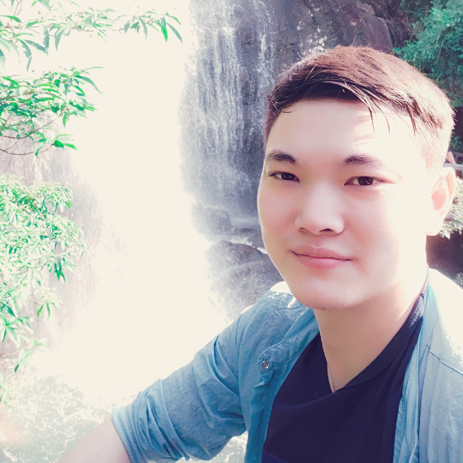 故事拿无奈的照片