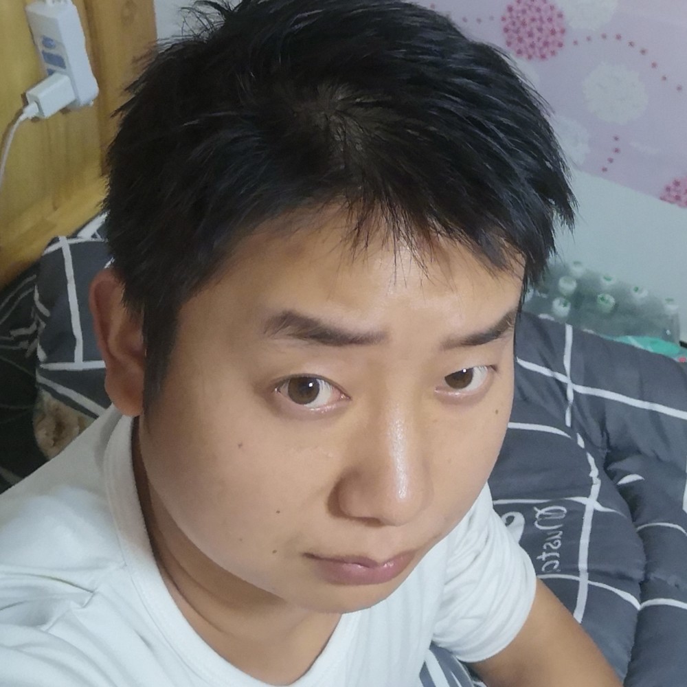 大碗朴素的照片