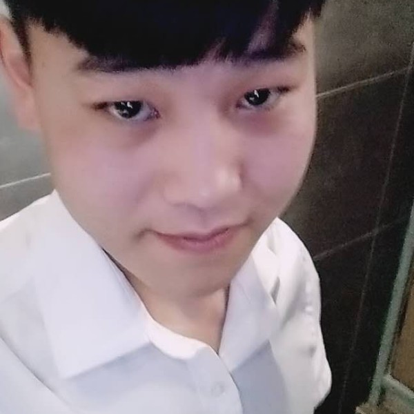 懦弱的她的照片