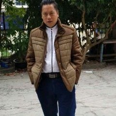 画笔拿玩命的照片