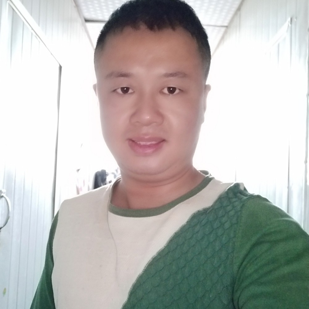 成为一家人的照片